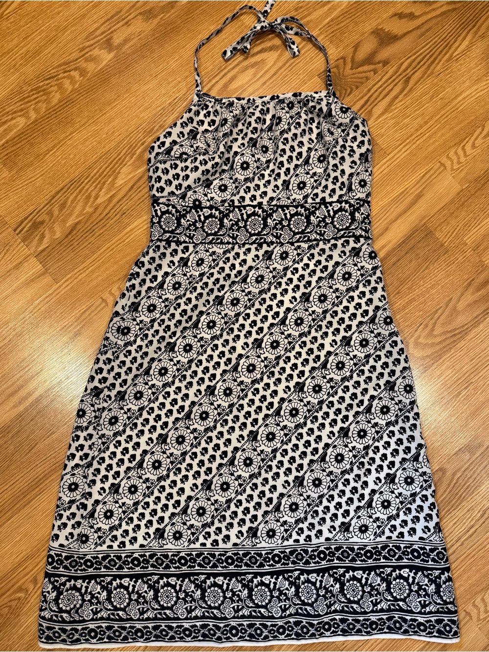 Ann Taylor Loft Black and White Floral Printed Halter Sundress sz 8